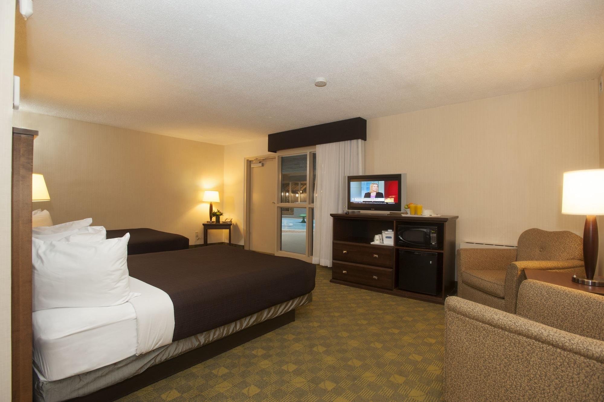 Travelodge Hotel By Wyndham Saskatoon Bagian luar foto